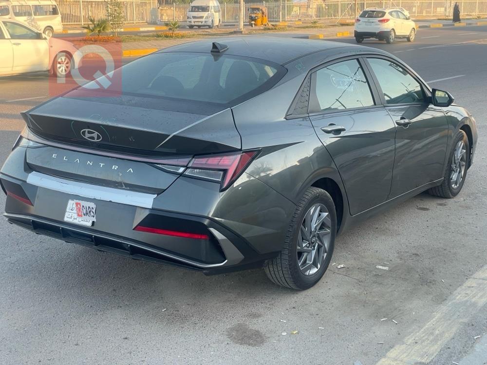 هیوندای ئەلەنترا